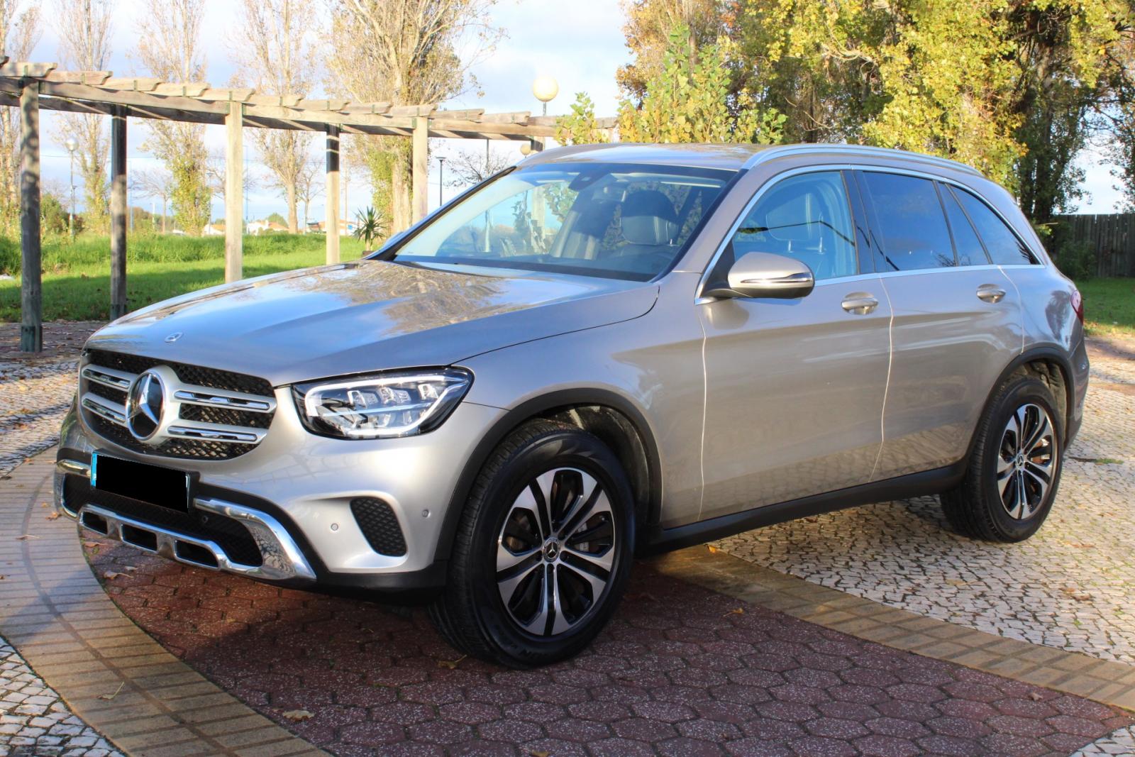 Mercedes-Benz-GLC 300 e 4MATIC Hybrido Plug-In