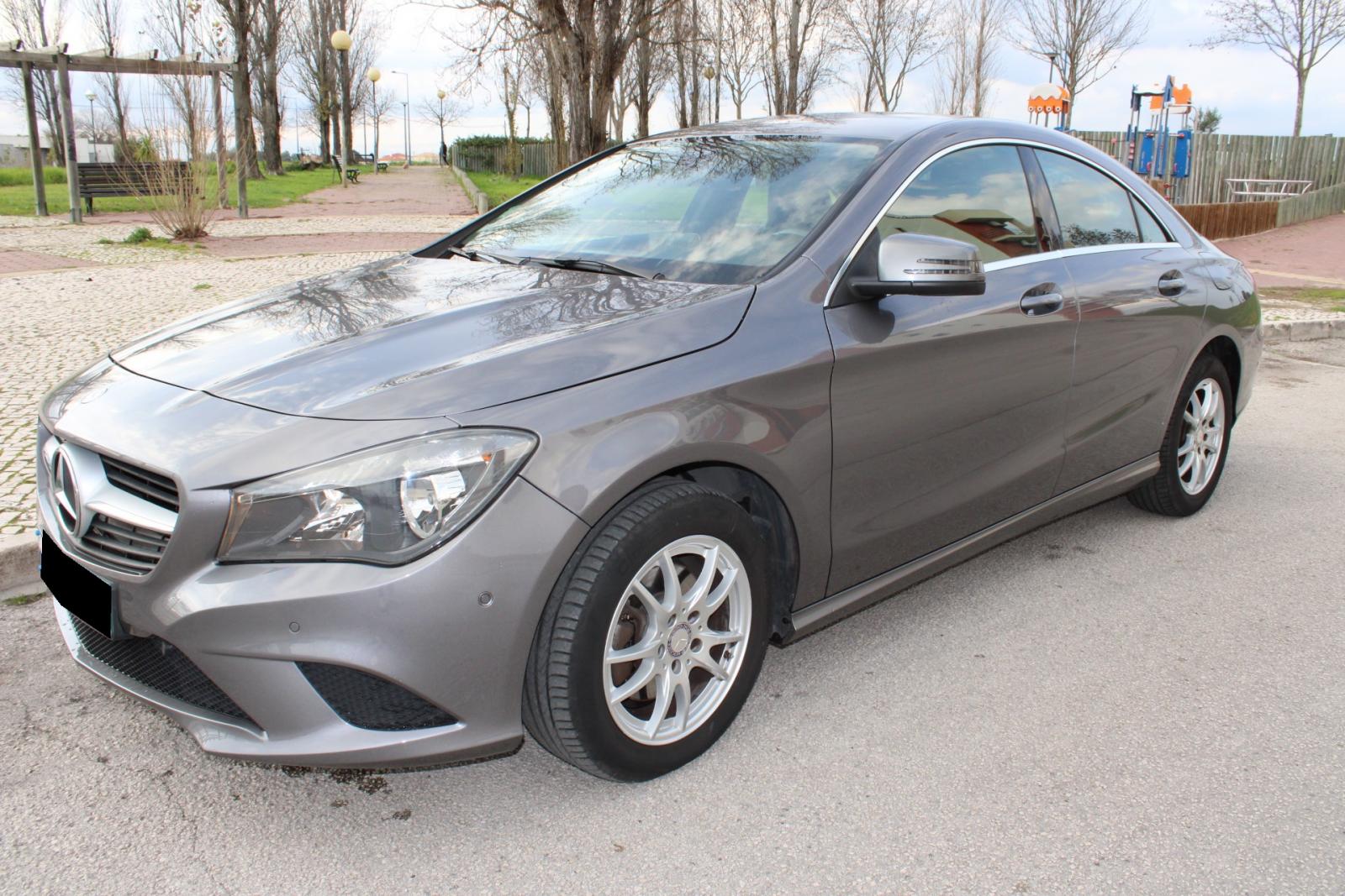 Mercedes-Benz-CLA 180 CDI